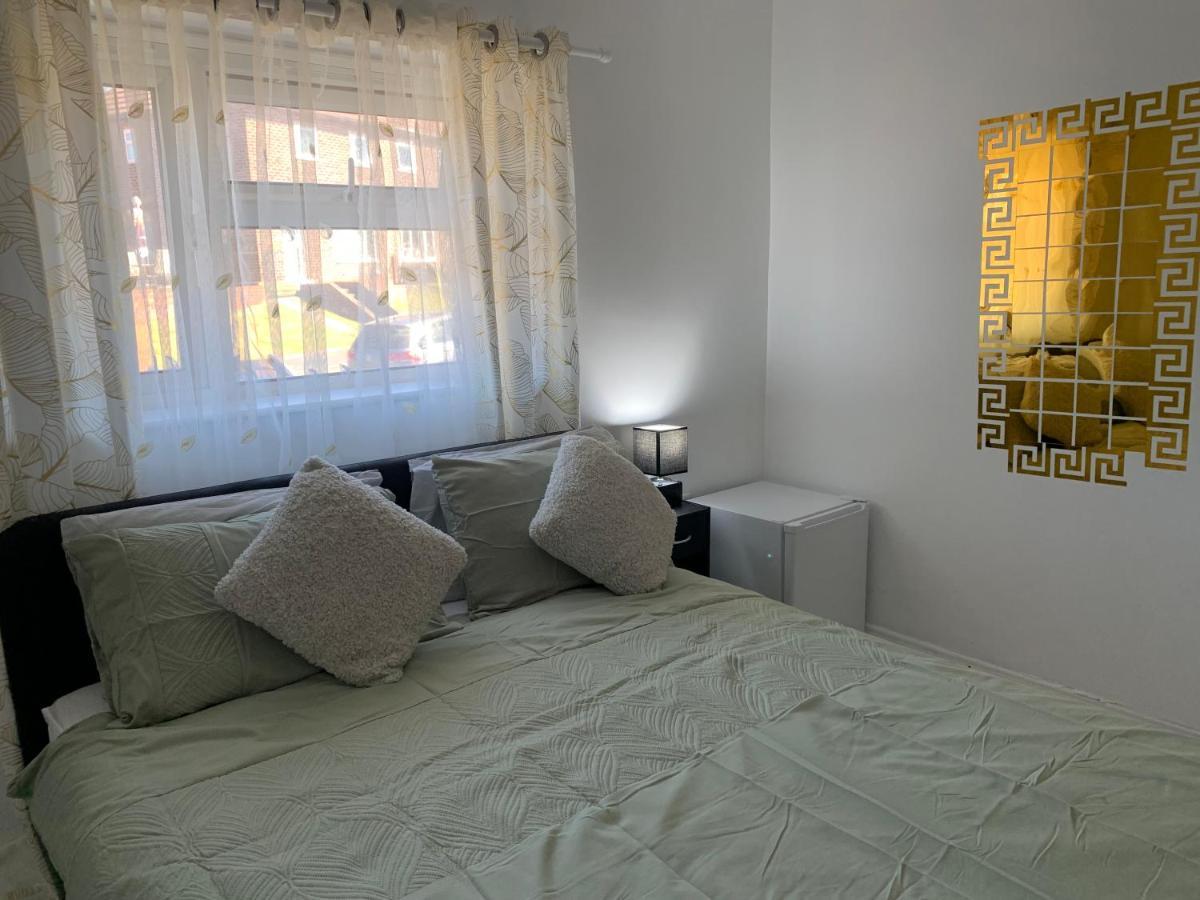 Double Room Bentilee Bucknall  Exteriör bild